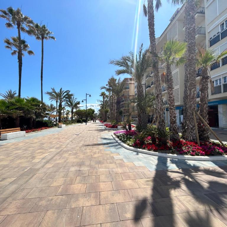 Townhouse with Arabic pool and close to the beach in Estepona - Casa de 3 dormitorios - 17