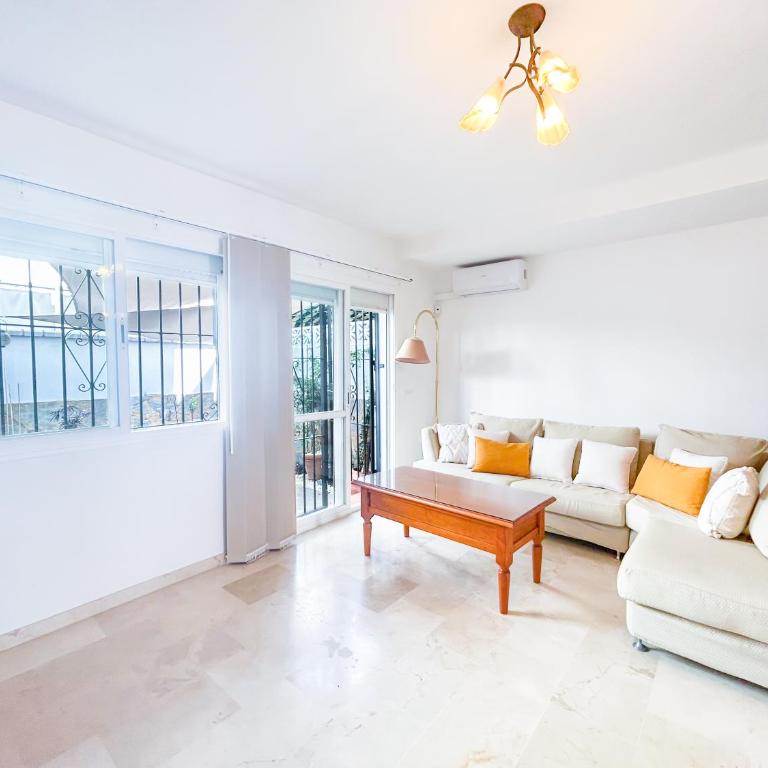 Townhouse with Arabic pool and close to the beach in Estepona - Casa de 3 dormitorios - 43