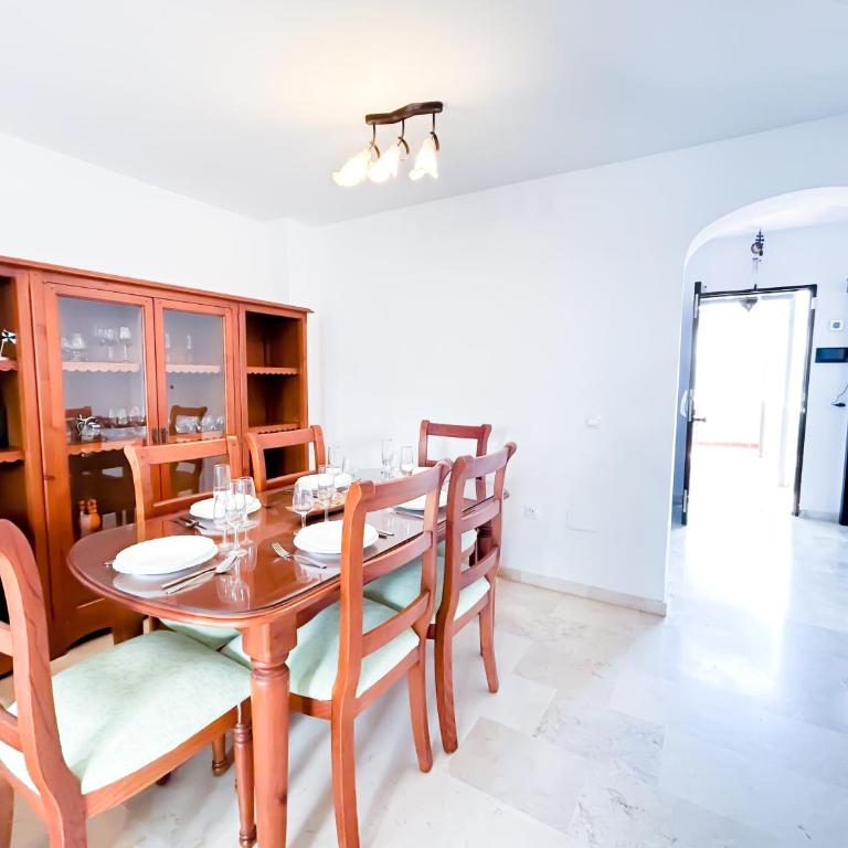 Townhouse with Arabic pool and close to the beach in Estepona - Casa de 3 dormitorios - 44