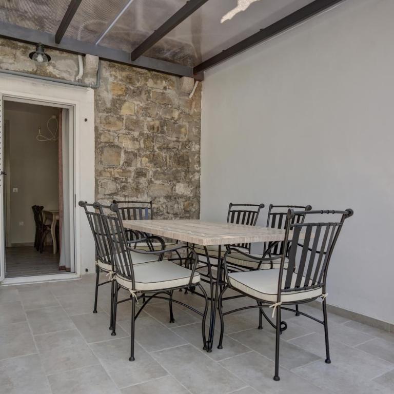 Piazza Apartments 2 - Apartment with Sea View - 4