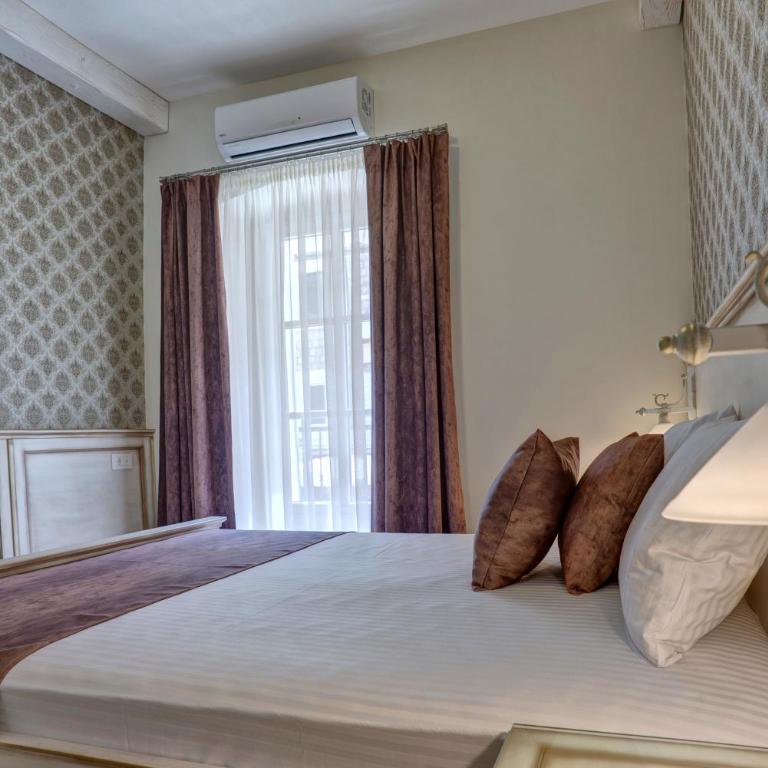 Piazza Apartments 2 - One-Bedroom Apartment - 9