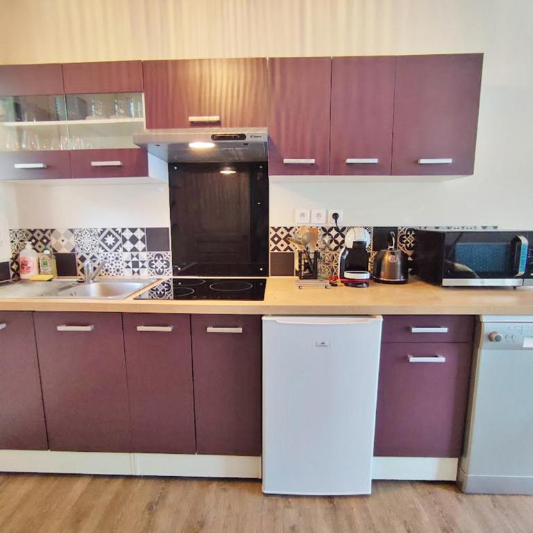 L'Escampette, Duplex T3, centre Luchon, wifi, casier à skis, 4 personnes - Appartement 2 Chambres - 7