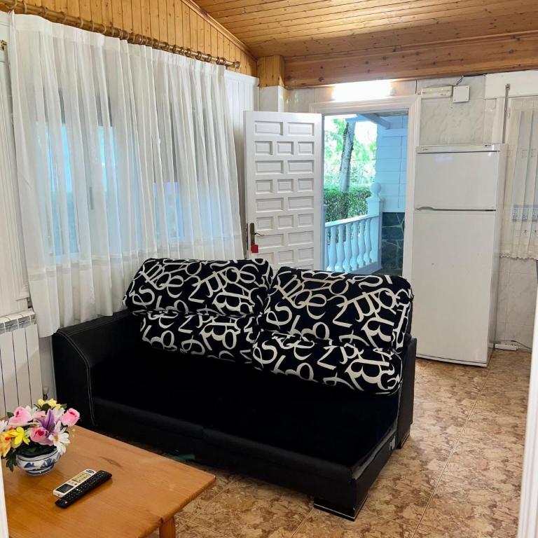 Bungalows & Albergue La Playa - Two-Bedroom Bungalow (1-6 Adults) - 5