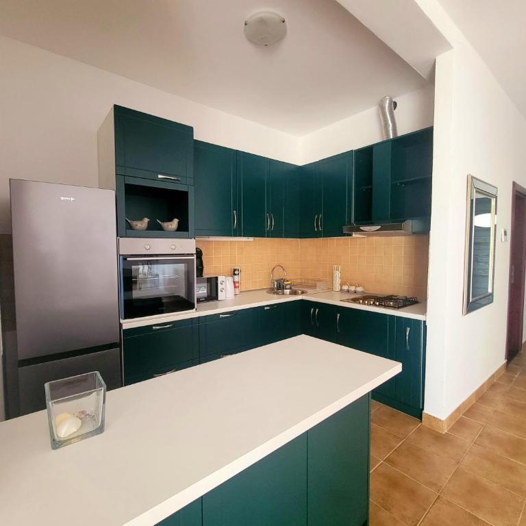 Villa Chantal - Apartment with Balcony - 8