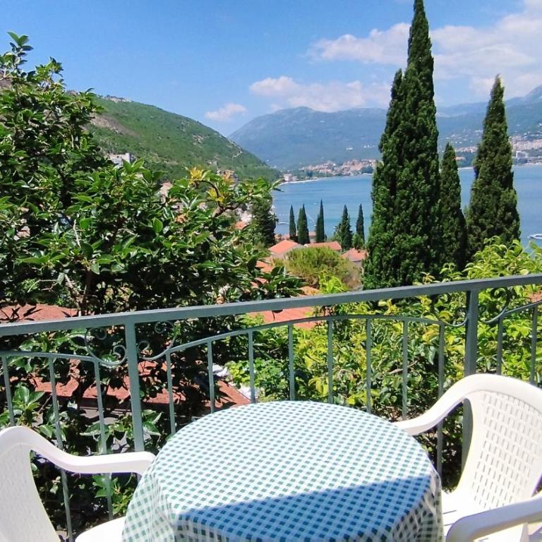 Villa Boka Sunrise Apartments - Studio Apartment with Sea View - 9