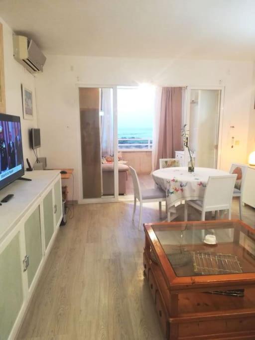 Apartamento playa primera linea - Apartamento - 19