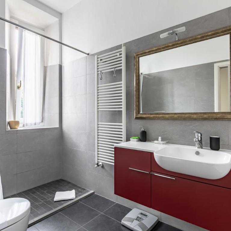 GuestHost - Stibbert & Statuto Elegant Flat with Balcony - Two-Bedroom Apartment - 21