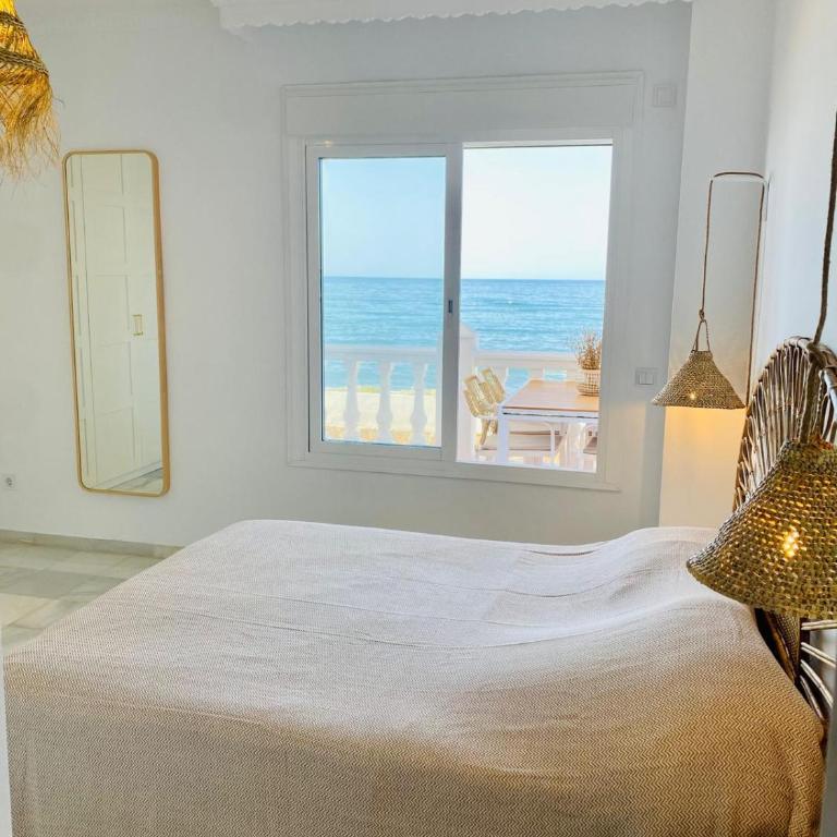 Primera Línea de Playa Increíbles vistas - Apartamento de 2 dormitorios - 11