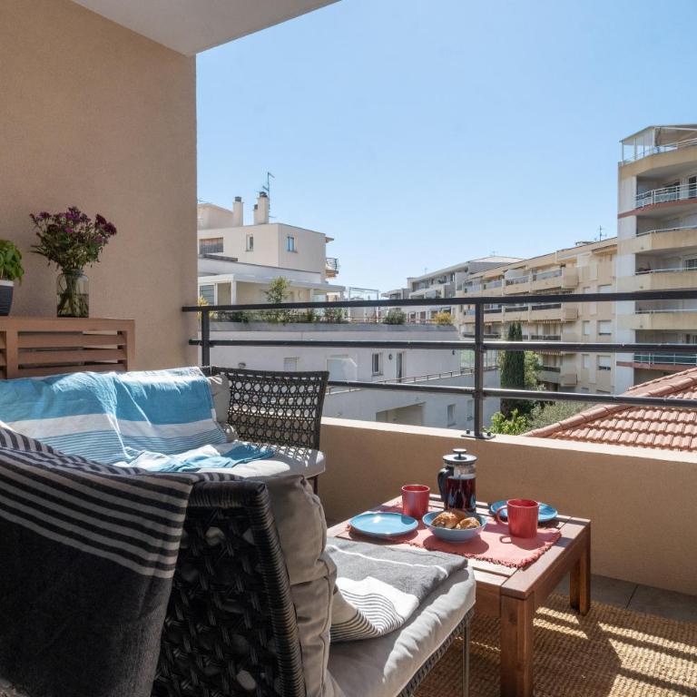 PWS - Sunny modern flat near Juan Les Pins Pinede & beach - Terrace & AC! - Two-Bedroom Apartment - 21
