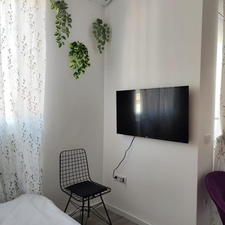 Studio apartment, 5 minutes to the beach - One-Bedroom Apartment - 13