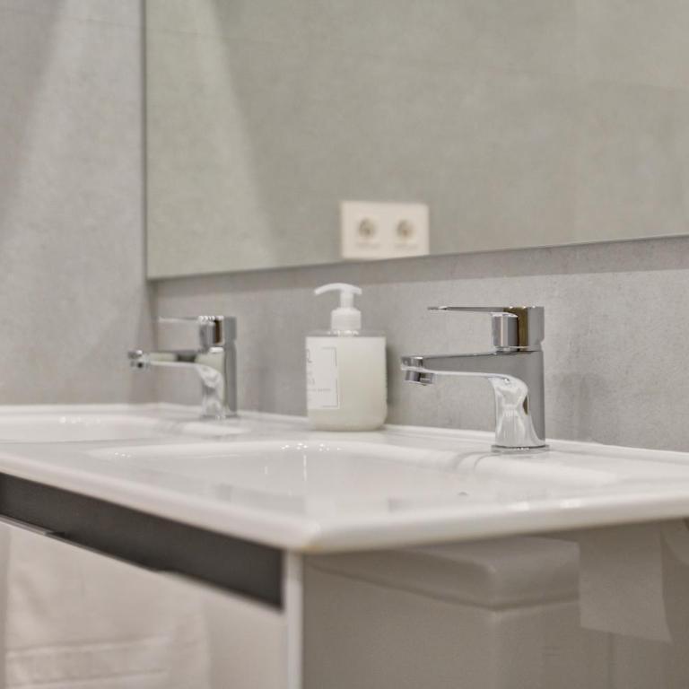 Apartamento Pamplona Prime by Clabao - Two-Bedroom Apartment - 29