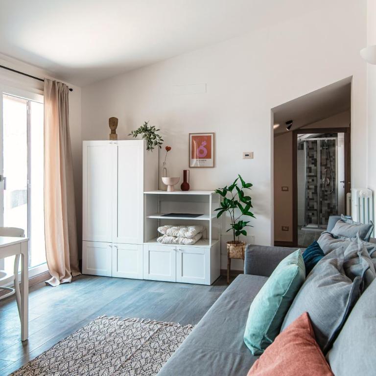 Bonanomi Como by Quokka 360 - Rooftop Terrace with Duomo View - Studio with Balcony - 22
