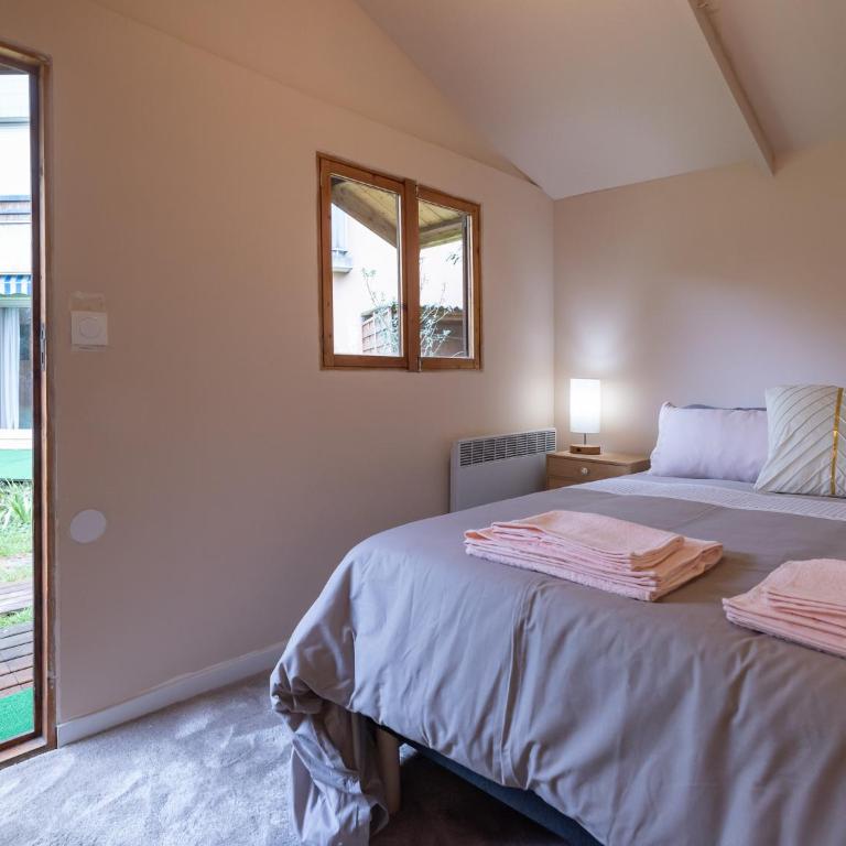 LE PHENIX - HYPERCENTRE 16 PERSONNES GARAGE GRATUIT WiFi JARDIN BARBECUE PROCHE PARC TETE D'OR - Apartment - 15