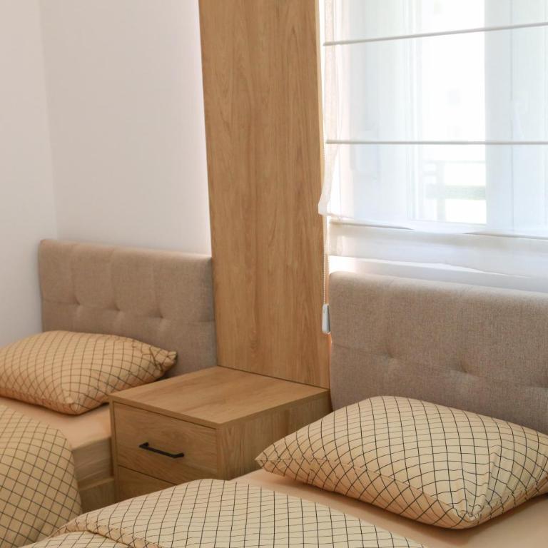 Lakeside Serenity - Two-Bedroom Apartment - 31