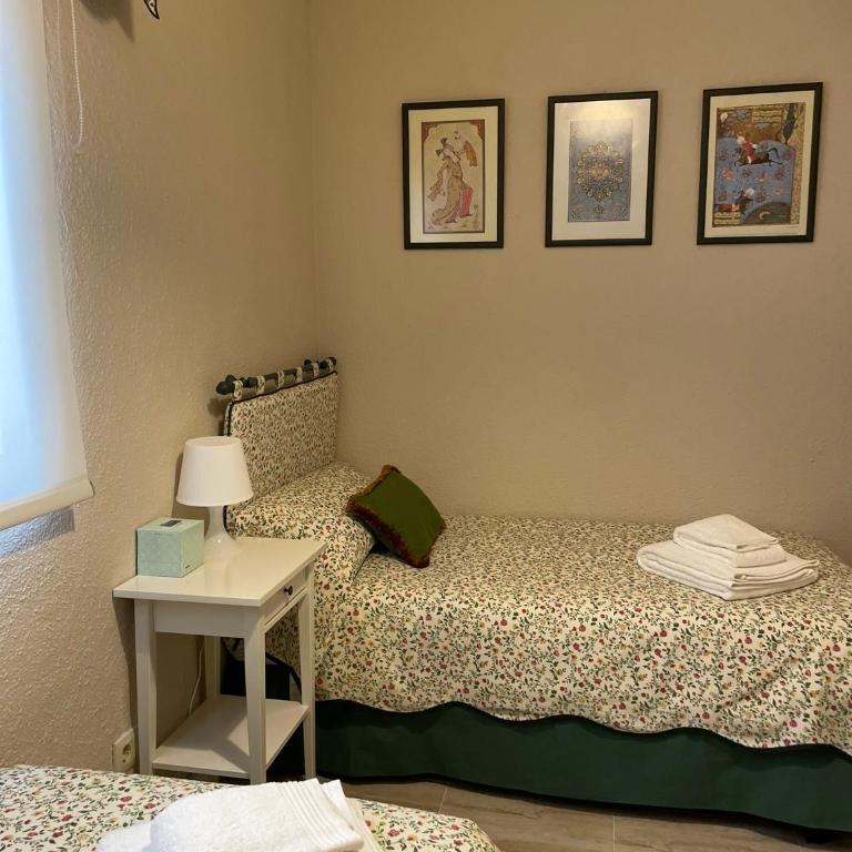 Cal Xambu - Three-Bedroom Apartment - 8