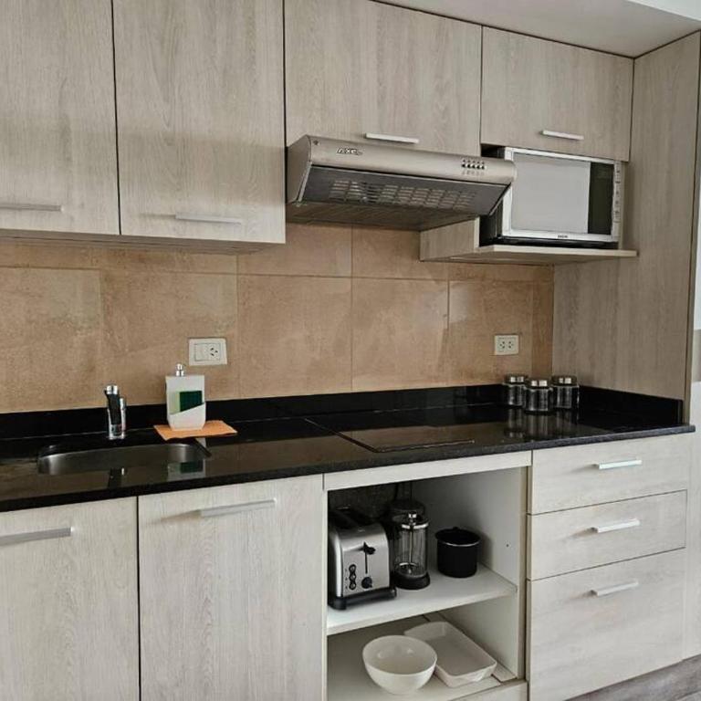 Hermoso y céntrico monoanbiente con vista al lago en Bariloche - Apartamento de 1 dormitorio - 13