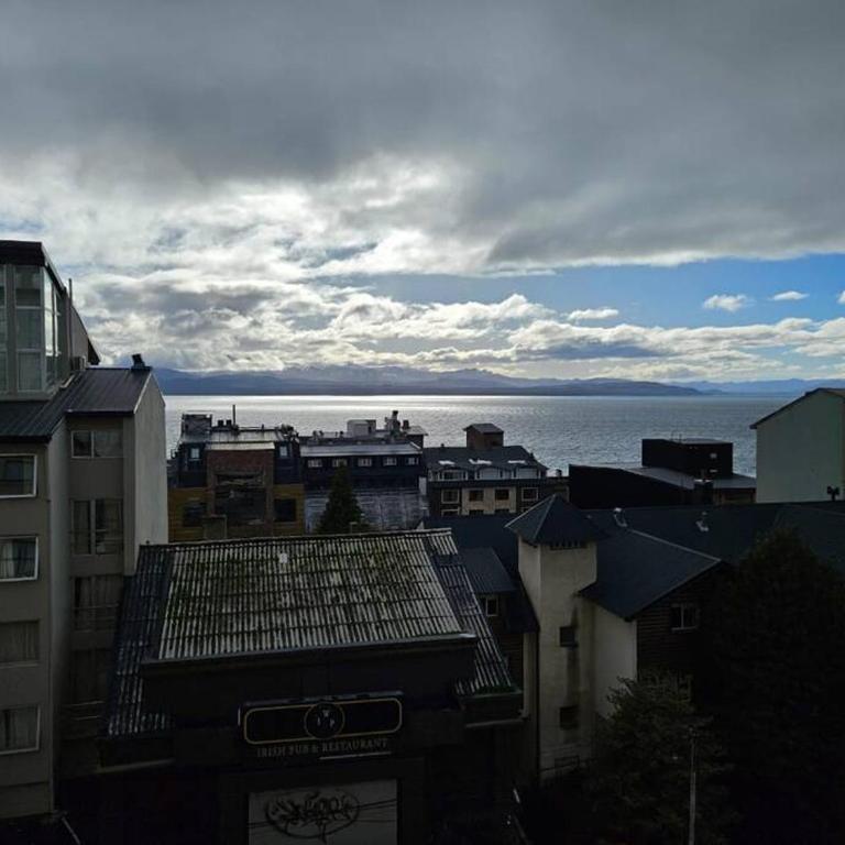 Hermoso y céntrico monoanbiente con vista al lago en Bariloche - Apartamento de 1 dormitorio - 10