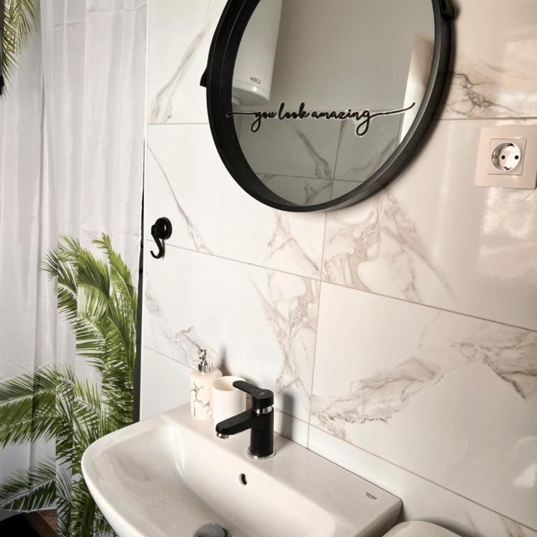Perfekte Lage! Ganze Wohnung Burgblick Residenz - Apartment mit 1 Schlafzimmer - 14