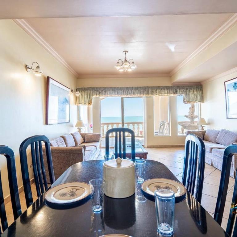 Incredible Beach side complex home Jerry`s Beach Club condo 4 - Casa - 7
