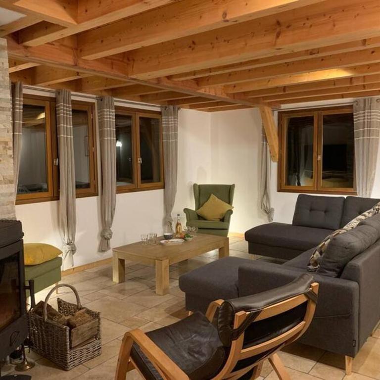 CHALET 16 PERS PROCHE DES PISTES - Chalet - 32