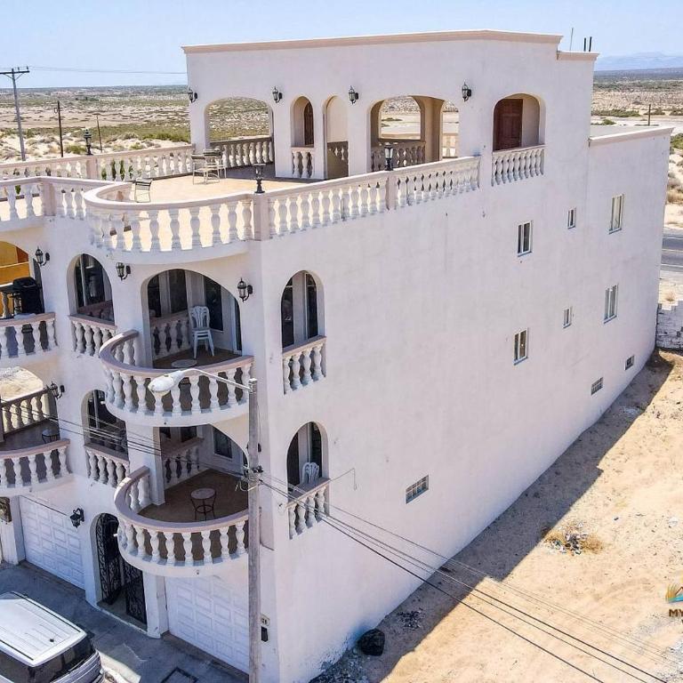 Incredible Beach side complex home Jerry`s Beach Club condo 4 - Casa - 18