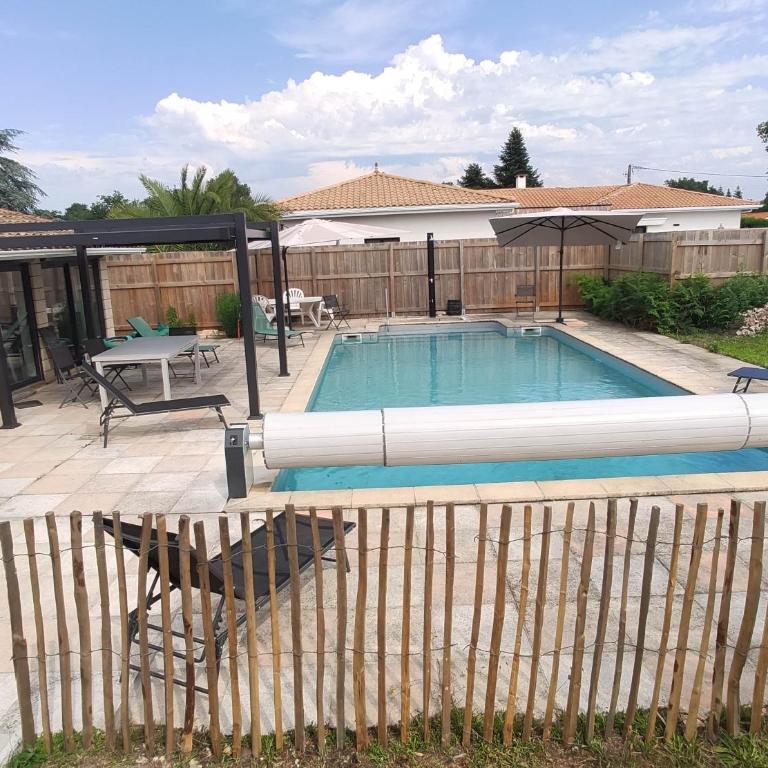 2 Maisons de 3 et 2 chambres avec grande piscine commune - Maison 2 Chambres - 2
