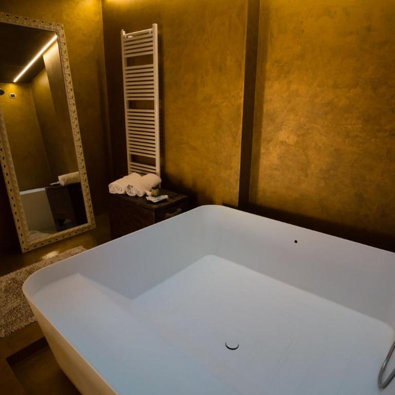 Alessi Hotel Trattoria - Junior Suite - 6
