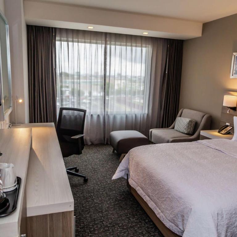 Hampton Inn & Suites By Hilton Puebla - Habitación - No fumadores - Cama grande - 4