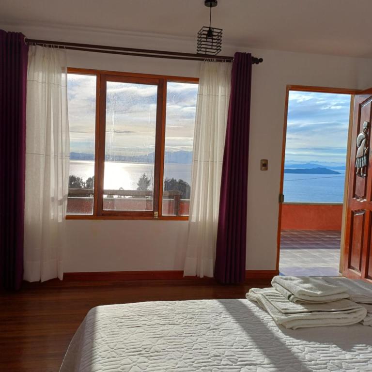 Hostal Tawri - Habitación Doble Deluxe con balcón - 8