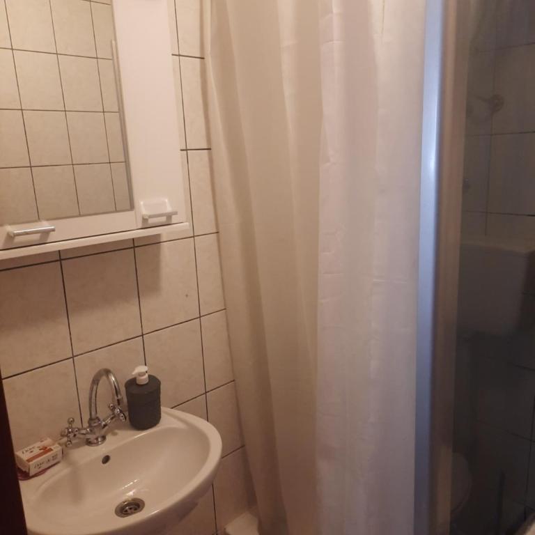 Drina - One-Bedroom Apartment - 6