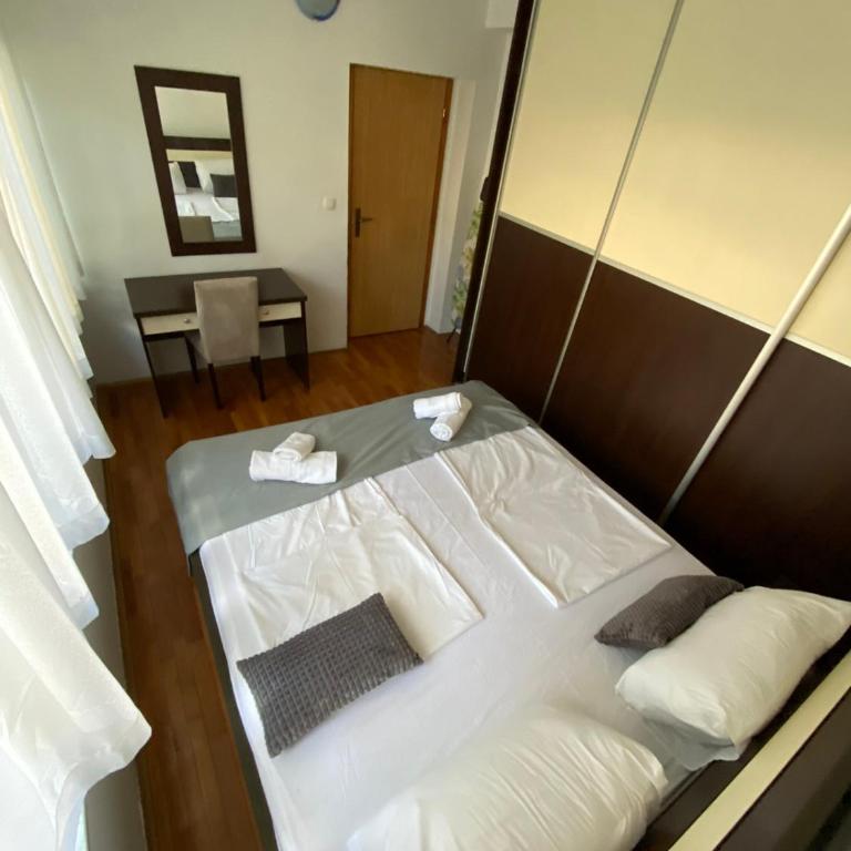 Apartman Nika - Two-Bedroom Apartment - 18