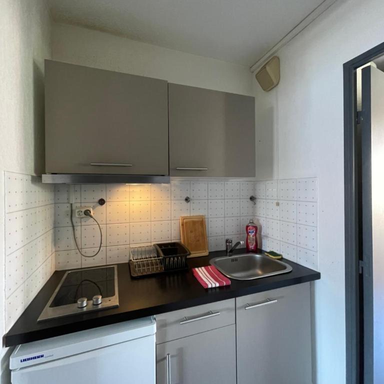 T2 avec piscine 5 mn des plages et village - Apartamento de 1 dormitorio - 5