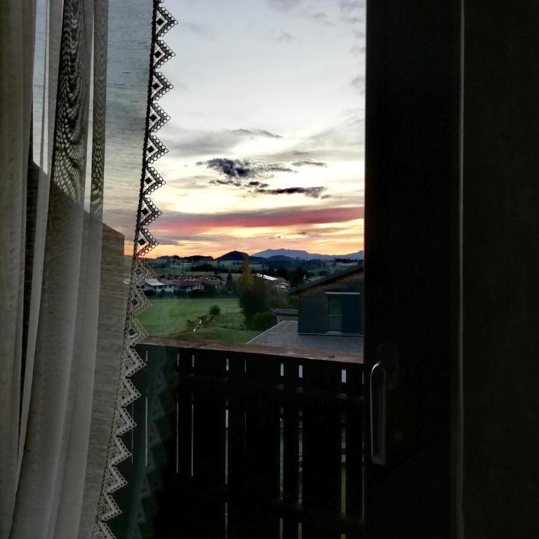Haus Nöß - Apartment mit Blick auf die Berge - 10