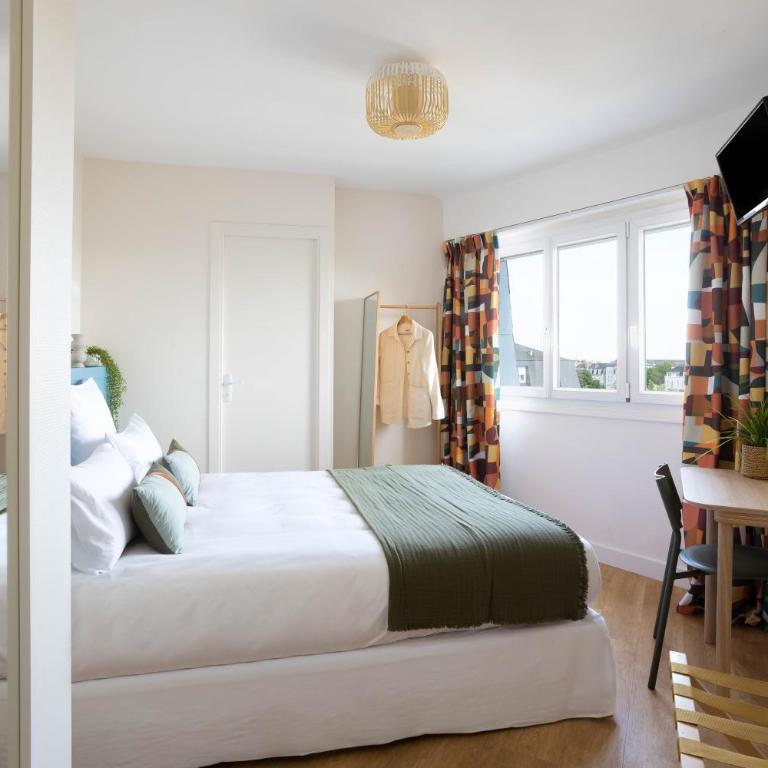 Hôtel Suzane - Chambre Double Confort - 9