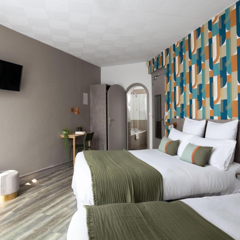 Hôtel Suzane - Chambre Quadruple Confort - 5
