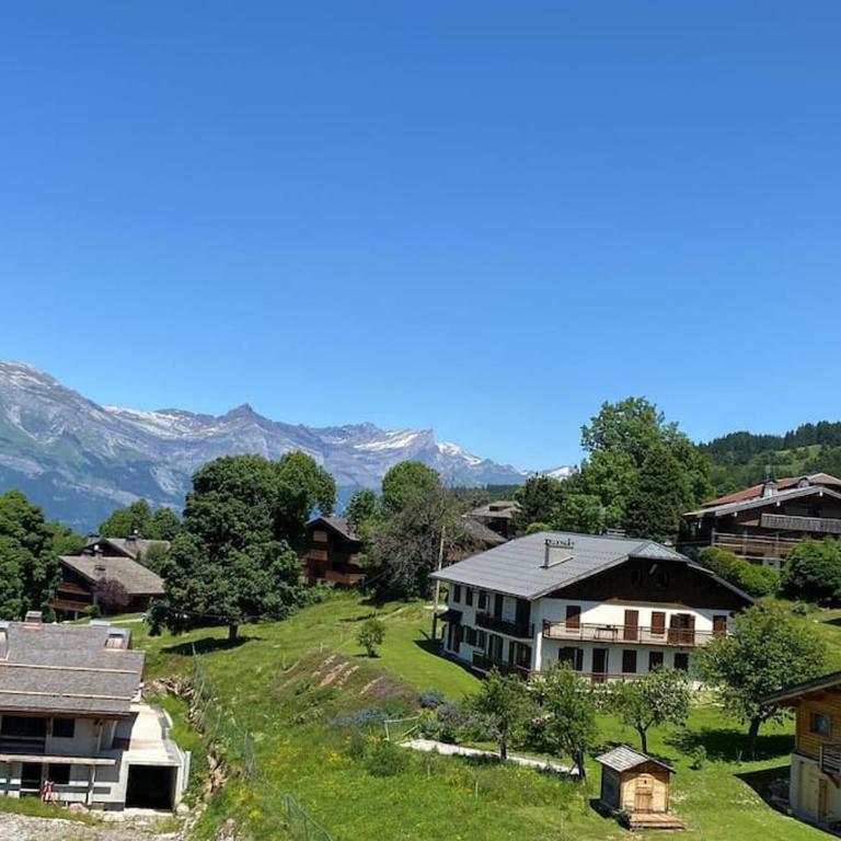 superbe appartement avec vue sur montagnes, calme - Appartement 3 Chambres - 15