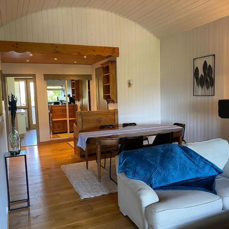 superbe appartement avec vue sur montagnes, calme - Appartement 3 Chambres - 19