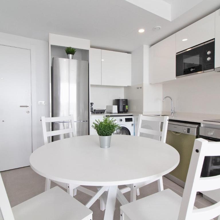 Global Vacacional, Apartamento con terraza, vistas al mar y a la piscina - Apartment mit Terrasse - 6