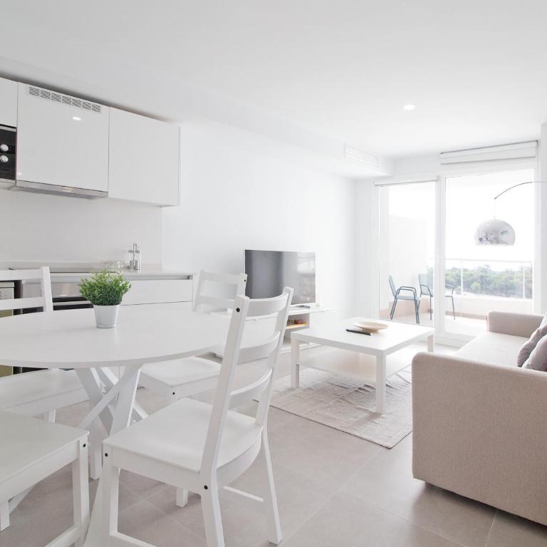 Global Vacacional, Apartamento con terraza, vistas al mar y a la piscina - Apartment mit Terrasse - 7