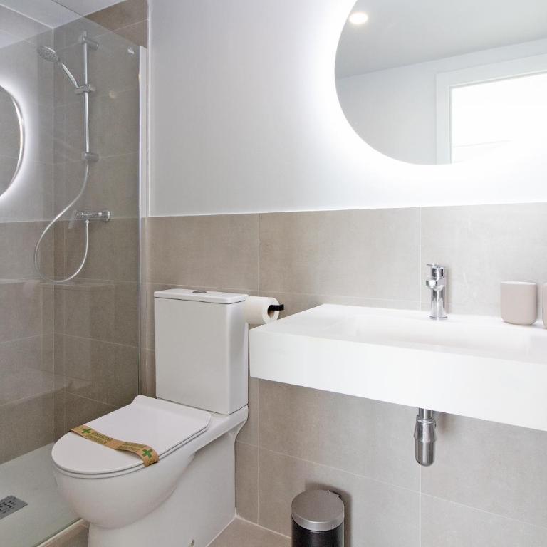 Global Vacacional, Apartamento con terraza, vistas al mar y a la piscina - Apartment mit Terrasse - 16