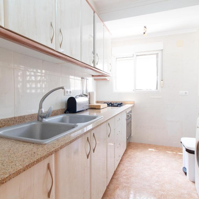 Global Vacacional, Apartamento en primera línea de playa en Canet - Apartment - Erdgeschoss - 17
