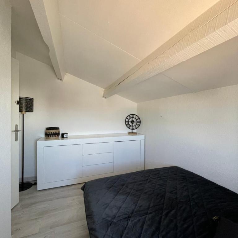 Appart Duplex Climatisé & Terrasse - centre village et mer à pieds - Appartamento con 2 Camere da Letto - 12