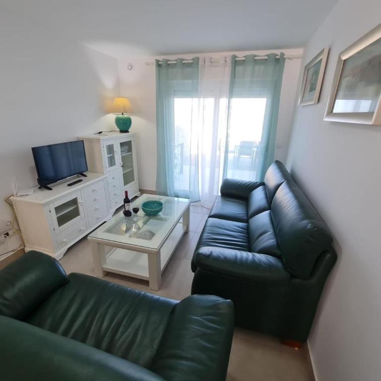 REF. 70 APARTAMENTO EN URBANIZACIÓN PONIENTE - Apartamento - 4