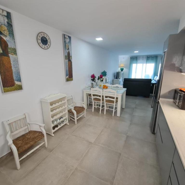 REF. 70 APARTAMENTO EN URBANIZACIÓN PONIENTE - Apartamento - 12