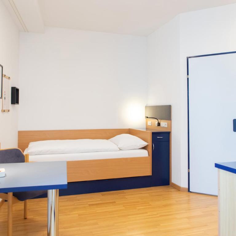 JUFA Hotel Garni Stubenberg am See - Self Check-in - Einzelzimmer - 1