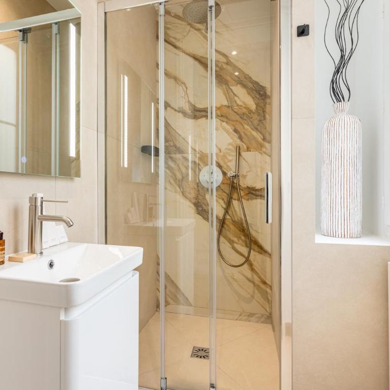 Sweett - Maison Wagram - Three-Bedroom Apartment - 5