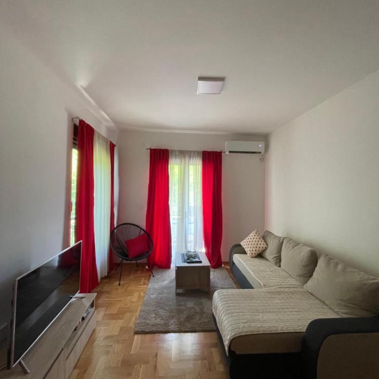 Marina - One-Bedroom Apartment - 8