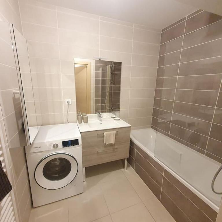 Superbe appartement Evian - Two-Bedroom Apartment - 6