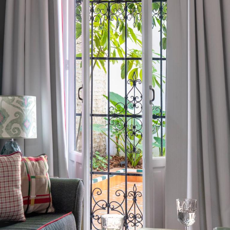 CSE Puerta de Armas Apartments - Apartamento con patio y jacuzzi privado - 3