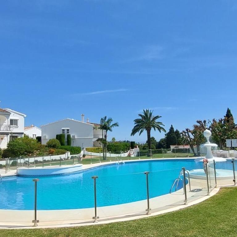 Corner Penthouse Sleeps 4 with Parking - Apartamento - 3